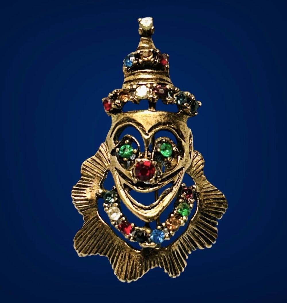 Vintage Rhinestone Clown Brooch Pin Figural Gold Tone Creepy Circus Halloween